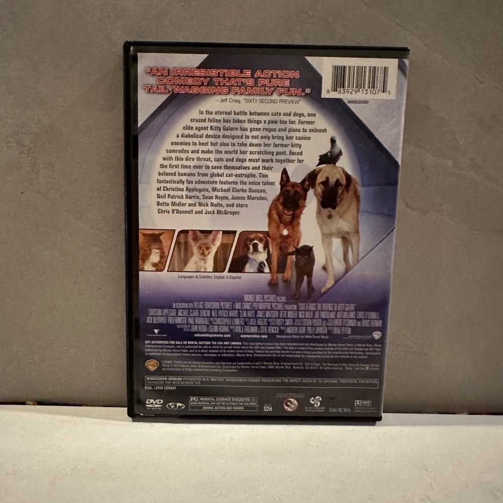 Cats & Dogs: The Revenge of Kitty Galore DVD - Picture 2 of 3